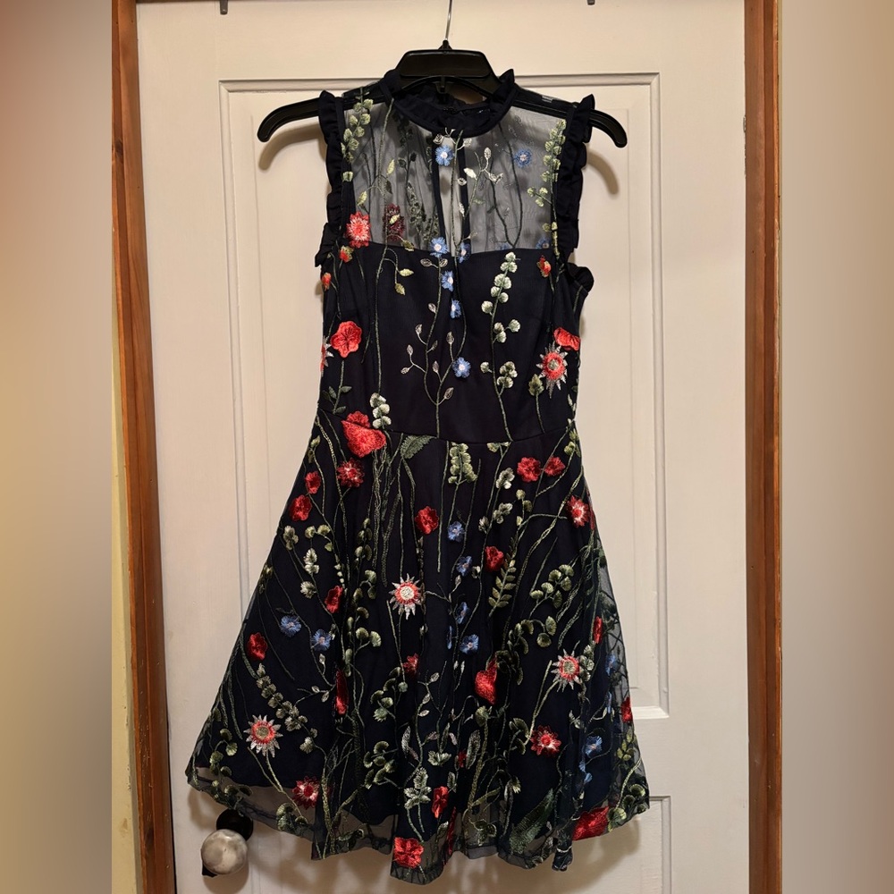 Sleeveless, floral homecoming/formal/prom dress size